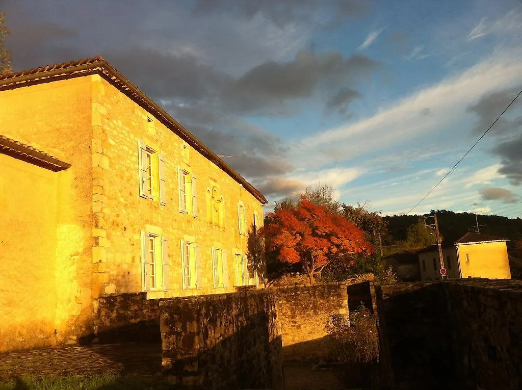 ***  Le Couvent Bed & Breakfast Duravel France